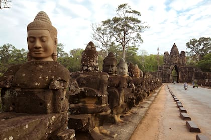 Puerta sur de acceso a Angkor Thom, uno de los templos del complejo arqueológico de Angkor Wat.