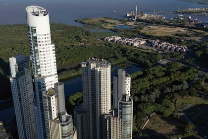 Puerto Madero, la zona que defiende los valores más altos de la Ciudad con US$6148/m², también experimentó una baja