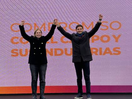 Pullaro cerró su campaña en Amstrong junto a Scaglia, su compañera de fórmula y alfil de Larreta