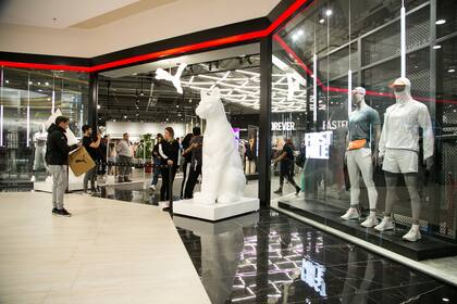 PUMA marcó un hito histórico inaugurando su local más grande de Latinoamérica en Unicenter