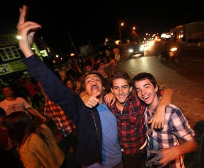Punta del Este. Como los mayores de 18 prefirieron otros destinos, La Barra quedó bajo domino de los adolescentes