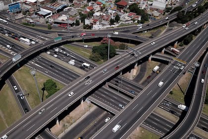 La intersección entre la avenida General Paz y la autopista Perito Moreno es uno de los tramos donde la tasa de siniestros es mayor al doble, según AUSA