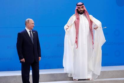 Putin mira de reojo al príncipe saudita 