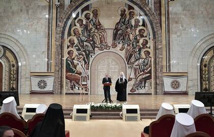 Putin y Kirill en la Asamblea de la Jerarquía de la Iglesia Ortodoxa Rusa en 2017