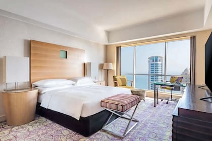 Qabile Westbay Hotel