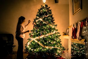 ¿Cuándo se deben encender las luces de Navidad para atraer unión y prosperidad?