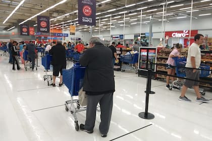 El porcentaje de aumento y la suma fija del mes septiembre