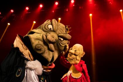 Qué hacemos con Ubú, una obra de la compañía cordobesa Tres Tigres Teatro, invitada al Festival Títeres al Sur