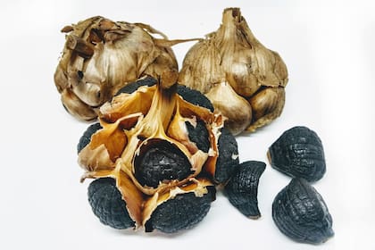 Qué le pasa a tu cuerpo si consumís ajo negro todos los días