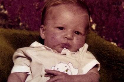 ¡Qué lindo bebé! ¿Quién será?