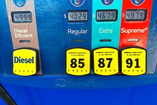 Qué podría significar una suspensión del impuesto federal a la gasolina en EE.UU. para los conductores
