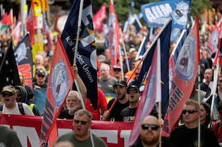 Qué saber del 1 de mayo mientras trabajadores enfrentan alza de precios por guerra con Irán