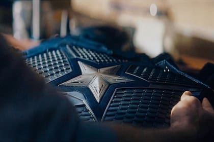 Que Steve Rogers haya guardado el traje de Capitán América es todo un símbolo