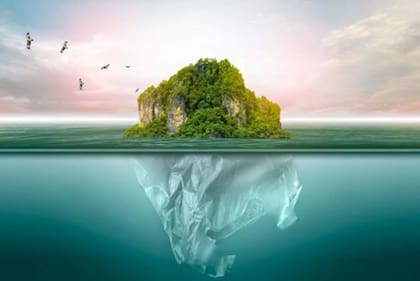 "Hay una fina línea entre la sobreadaptación y la mentira: ¿digo que me acepto porque realmente me quiero así o digo que me acepto porque no puedo con este tema?", dice Bisio