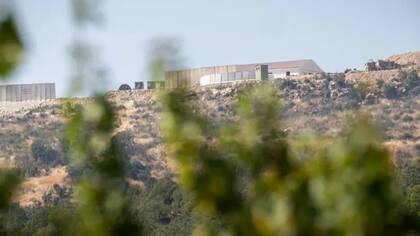 Quedan pocos residentes en Kani Masi, donde ahora hay una gran base militar turca (en la foto).