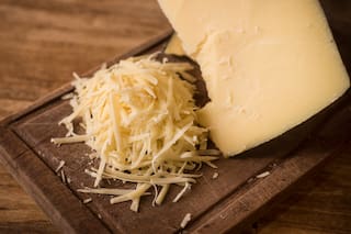 La Anmat prohibió la venta de una marca de queso sardo