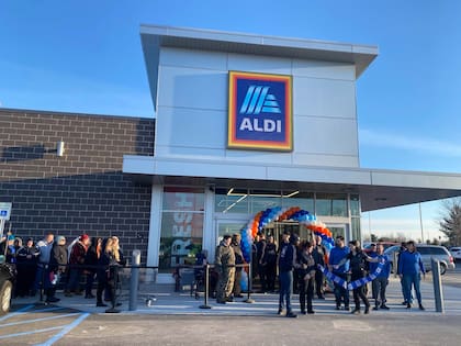 Quien encabeza la lista de Illinois es Aldi, una reconocida cadena minorista con sede en Batavia