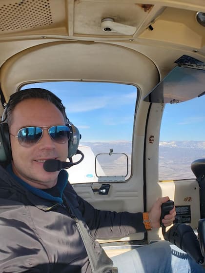 Quién es el cirujano plástico, el hombre acusado de drogar y prostituir a su pareja en Palermo