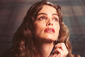 Quién es Lux, la hermana de Pedro Pascal que arrasa en su papel en Miss Carbón