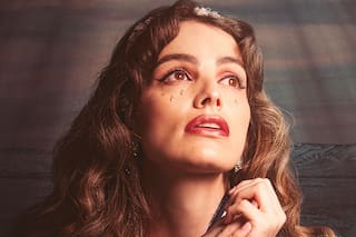 Quién es Lux, la hermana de Pedro Pascal que arrasa en su papel en Miss Carbón