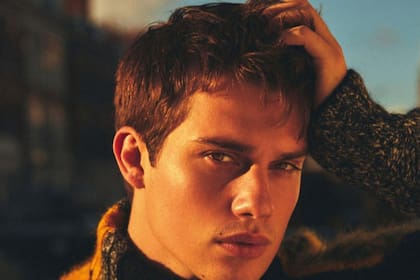 Quién es Nicholas Galitzine, el nuevo galán furor en Hollywood