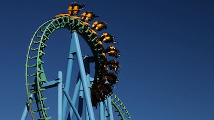 ¿Quién se anima a la montaña rusa?