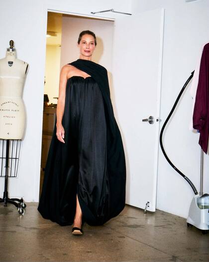 Quien también se sumó al equipo de leyendas de Calvin Klein fue Christy Turlington