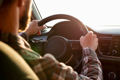 Quienes llegan al estado para vivir solo pueden manejar con su licencia anterior por un tiempo limitado