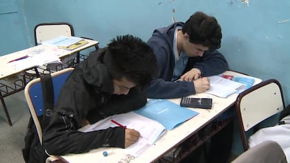 Quiénes pueden pedir la Ayuda Escolar Anual