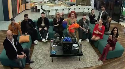 Quiénes son los 12 familiares que entraron a la casa de Gran Hermano