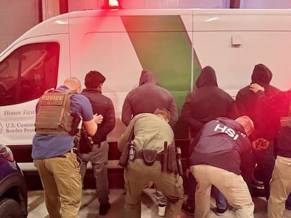 Quiénes son los detenidos por el ICE en Palm Beach y qué delitos comentieron