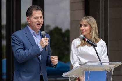 Quiénes son Michael y Susan Dell y cómo funciona su aporte privado a las Cuentas Trump