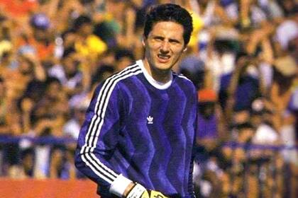 "¿Quieres apostar conmigo 100 dólares?, mirá que voy a atajarte el penal, le dije y él me miró sorprendido, el árbitro también y me respondió: ok, dale", recuerda hoy Ivkovic en dialogo con LA NACION