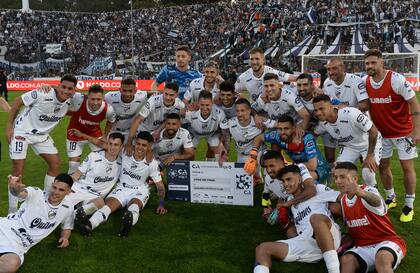 Quilmes dejó en el camino a Deportivo Madryn y pasó a los cuartos de final de la Copa Argentina