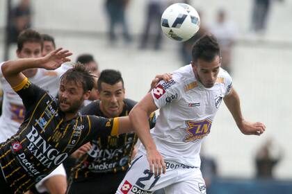 Quilmes y Olimpo empatan en el Sur
