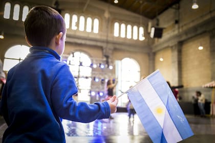 El Día de la Bandera, que se festeja el 20 de junio, es un feriado inamovible en el calendario nacional