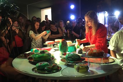 Nicola Costantino hizo sus tortas artísticas, que el fin de semana se vendieron a $ 1800 pesos el kilo