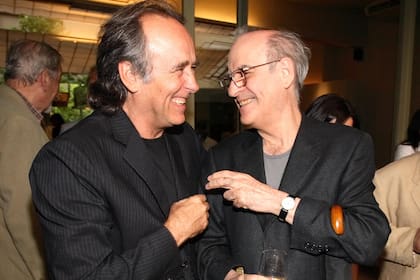 Quino junto a Joan Manuel Serrat, en Buenos Aires en el 2006