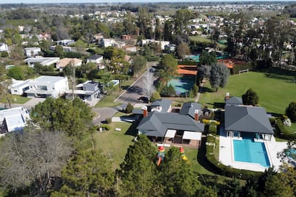 Quintas con grandes parques y pileta dominan la oferta en Escobar e Ingeniero Maschwitz, a menos de 50 km de CABA