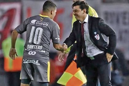 Quintero jugó el año pasado contra River en la Libertadores; el millonario ganó en Colombia (él marcó el gol de su equipo) y luego se impusieron 2-1 en el Monumental