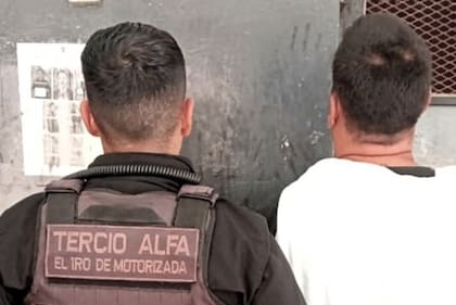 Quisieron coimear a la policía en pleno centro de Rosario y quedaron detenidos