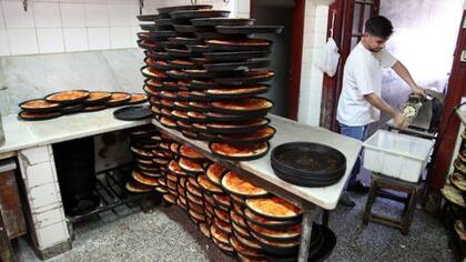 Quizá los veganos sí la tengan más difícil en Argentina. Pero los vegetarianos que comen queso pueden vivir de pizza, que hay en cada esquina