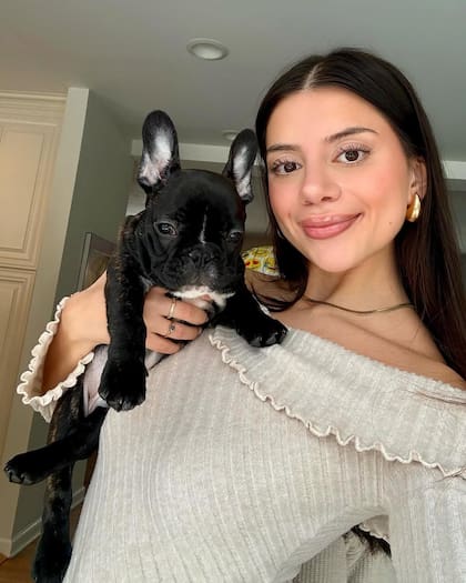 Rachel logró conocer a su madre biológica en 2021 a través de una videollamada