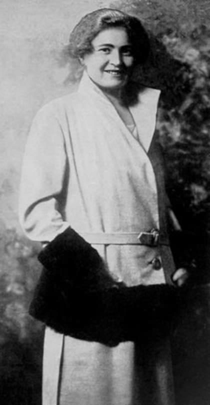 Rachelle, la esposa de Benito Mussolini