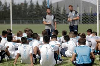 El método Racing: la inversión en juveniles que le generó 65 millones de euros