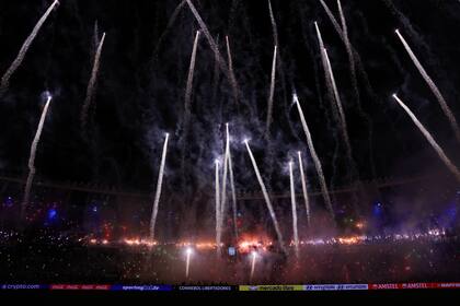 Racing hizo una fiesta de fuegos artificiales en la vuelta de la Copa Libertadores y deberá asumir tres partidos sin público, por sanción