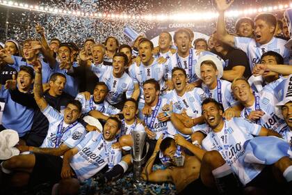 Racing volvió a festejar como en 2001
