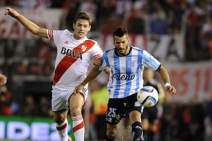 Racing y River empataron en el Monumental