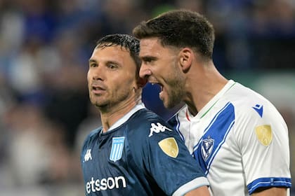 Racing y Vélez abrieron la serie de cuartos de final entre sí; la Academia se llevó un triunfo de Liniers