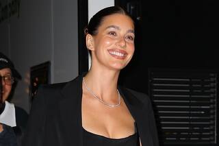 Del poco amable “gestito” de Jennifer Lopez al look de Camila Morrone para una exclusiva salida musical